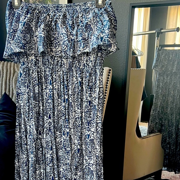 Blue and white strapless maxi dress - Picture 3 of 8